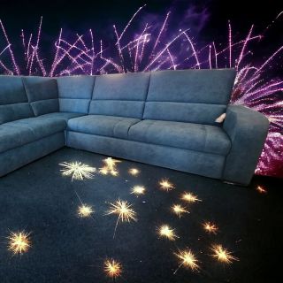 Dneska firma Alfa slaví, 30 let nás stále baví, vyrábět vám do bytu, 100% kvalitu! Sedačky pro mladé i seniory, pro bolavá...