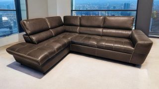 Naše nejoblíbenější sedací souprava Malibu, možnost v látce s nešpinivou úpravou nebo pravá hovězí kůže, každá barva jí...